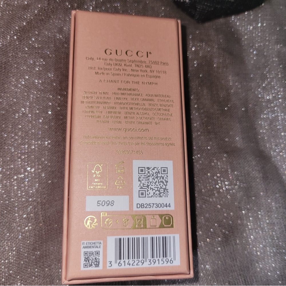 Gucci pink BoX with  Gold Floral Accents - Picture 6 of 7